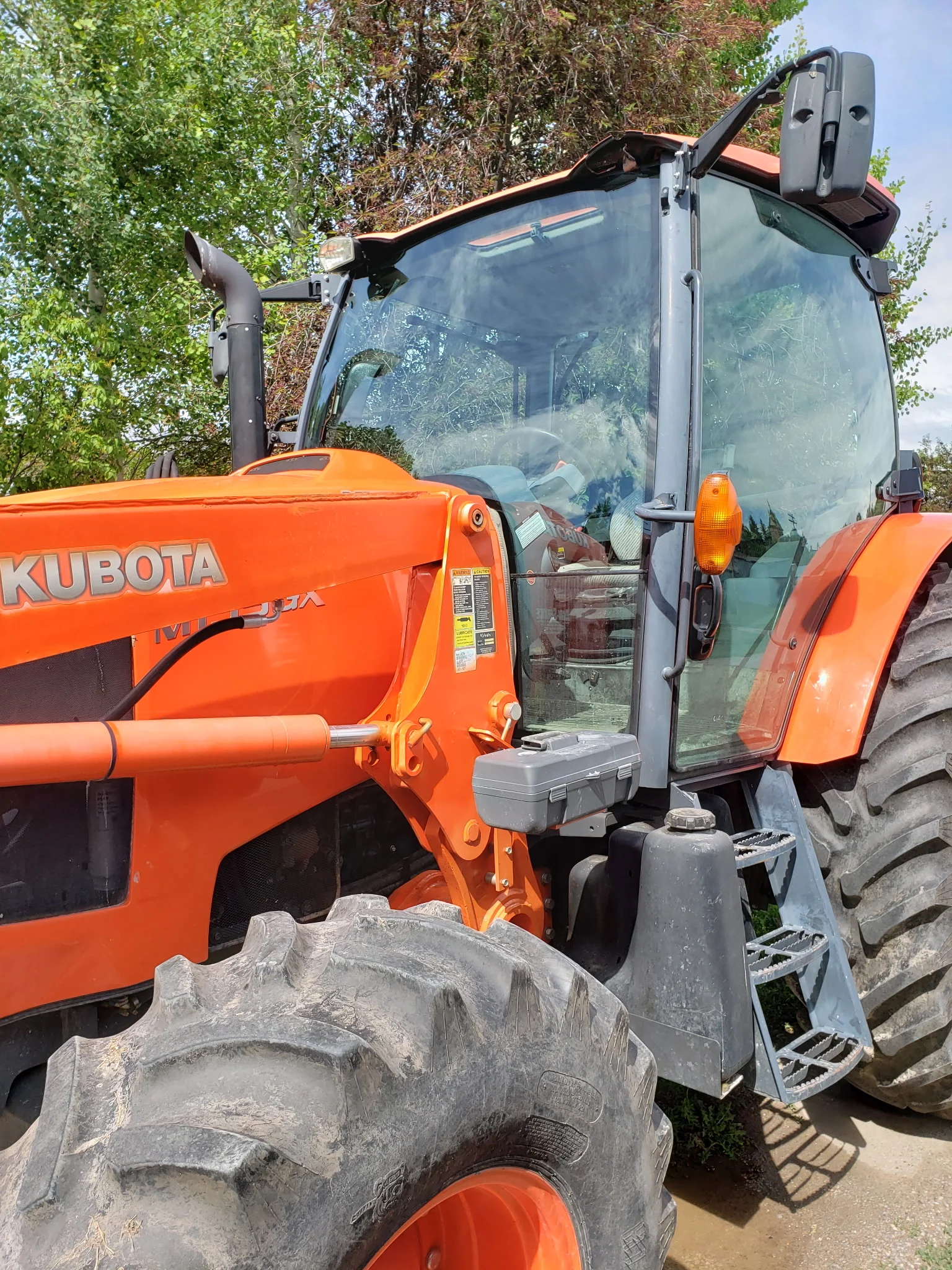 Hooper Farm Tractor Windshield Replacement – Absolute Auto Glass